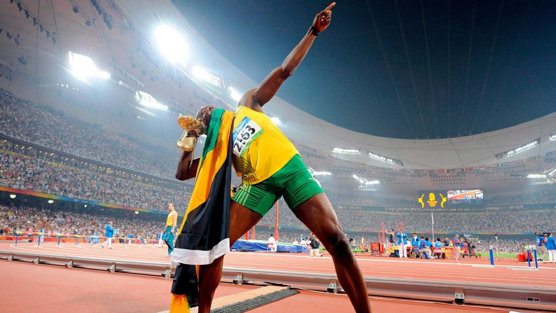 女子仰泳夺铜 实现奖牌突破，女子100米仰泳中国队包揽金银铜